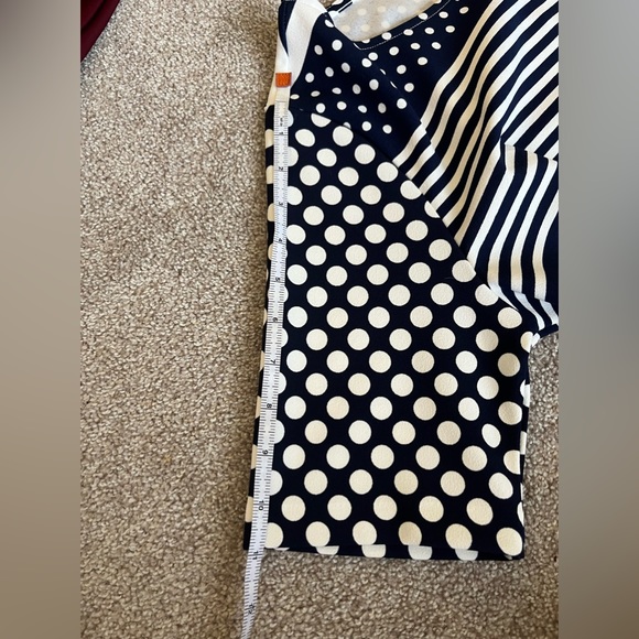 Casual dress - Picture 6 of 10